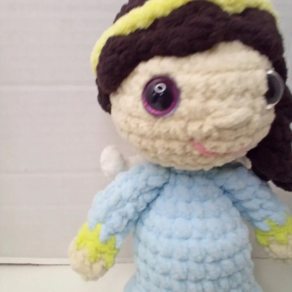 Crochet Angel Doll Handmade Braided Hair Wings 10